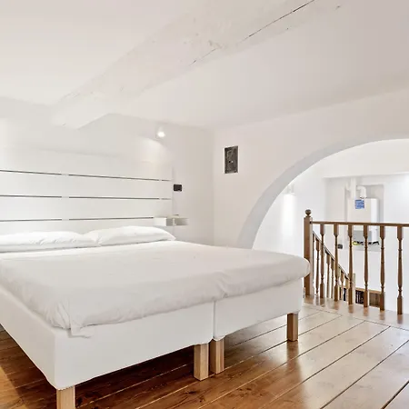 Duplex Luxurious In The Heart Of * Bologne
