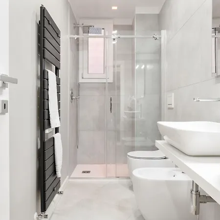 Duplex Luxurious In The Heart Of * Bologne
