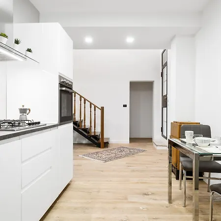 Duplex Luxurious In The Heart Of Болонья